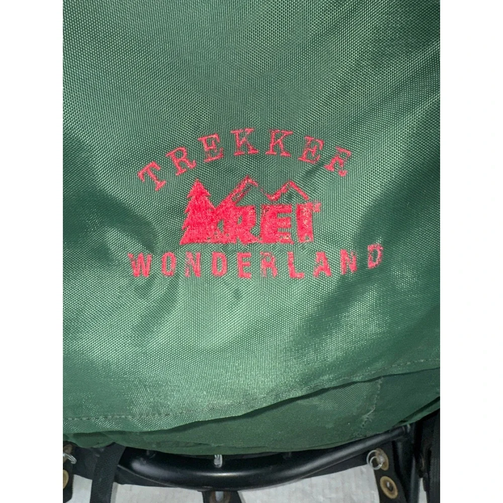 Vintage Trekker Wonderland External Frame Hiking Backpack Green Camping Rucksack